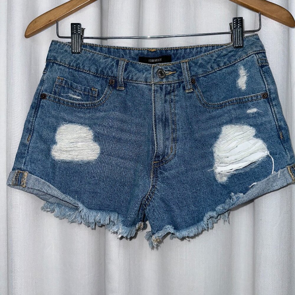 Forever 21 Medium Wash Medium Waist Distressed Shorts Size 26